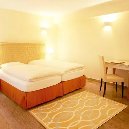 Depandance Garni Golf *